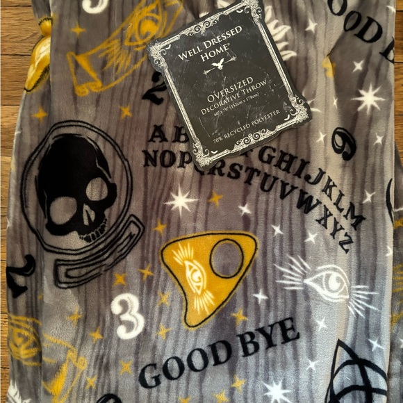 BNWT OVERSIZED OUIJA THROW BLANKET!! - Picture 7 of 9